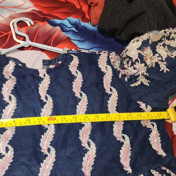 Pakistani long gown - Picture 2 of 6